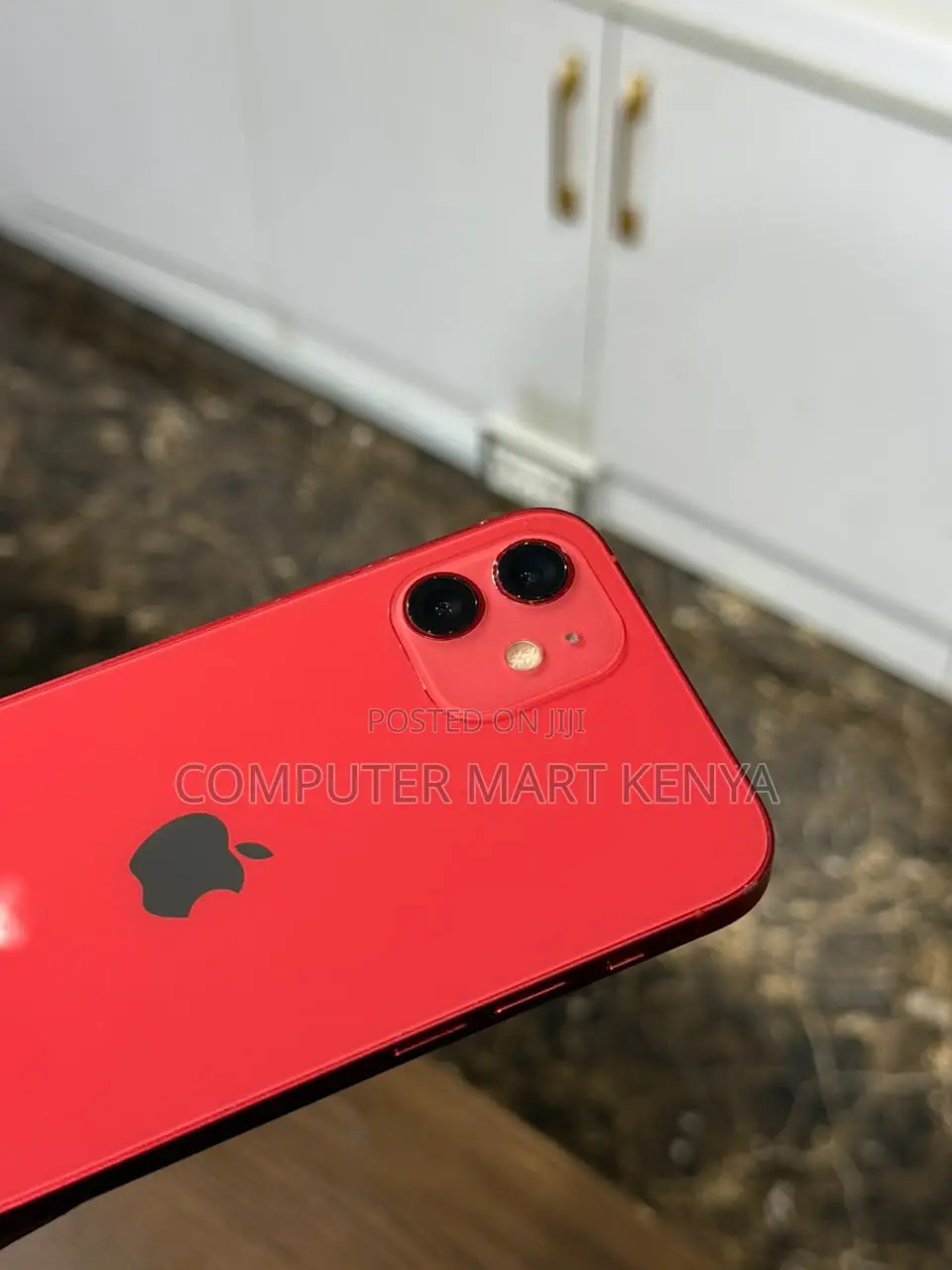 Apple iPhone 12 64 GB Red