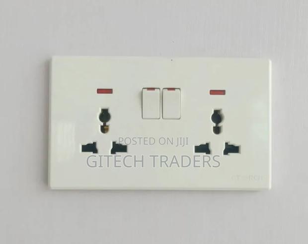 Double Socket - thumbnail 2