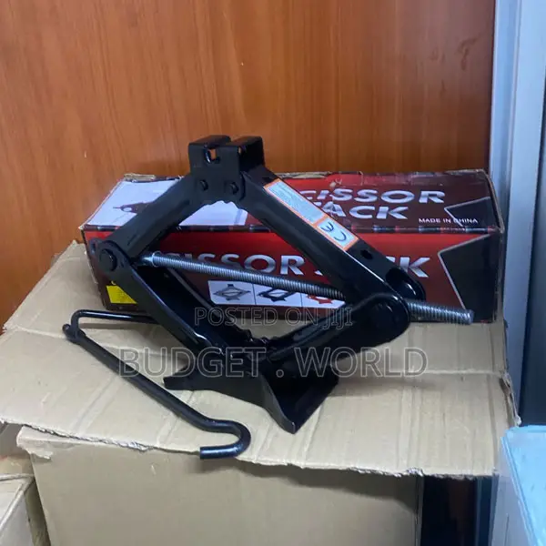 2 Ton Scissor Car Jack With Ratchet Wrench – Foldable Mechanical