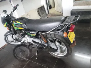 Bajaj Boxer 125 2025 Black