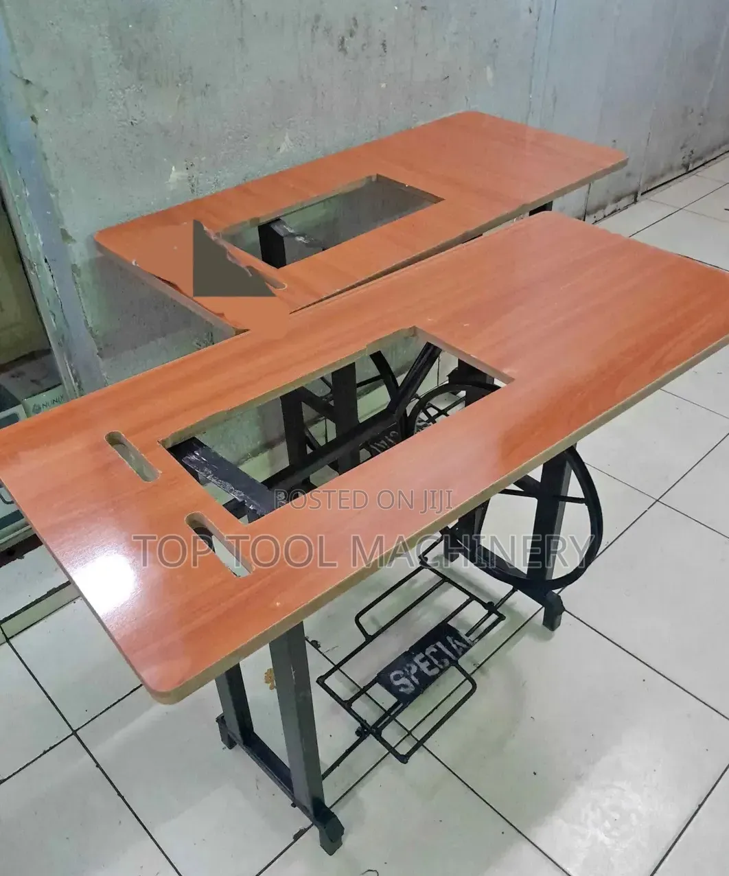 Best Singer Complete Sewing Machine With Local Table