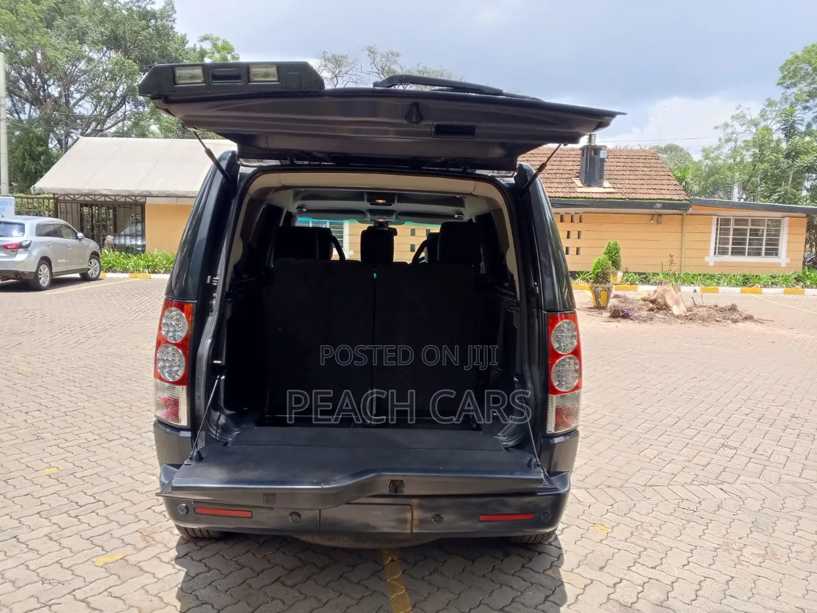 Land Rover Discovery 2008 Black