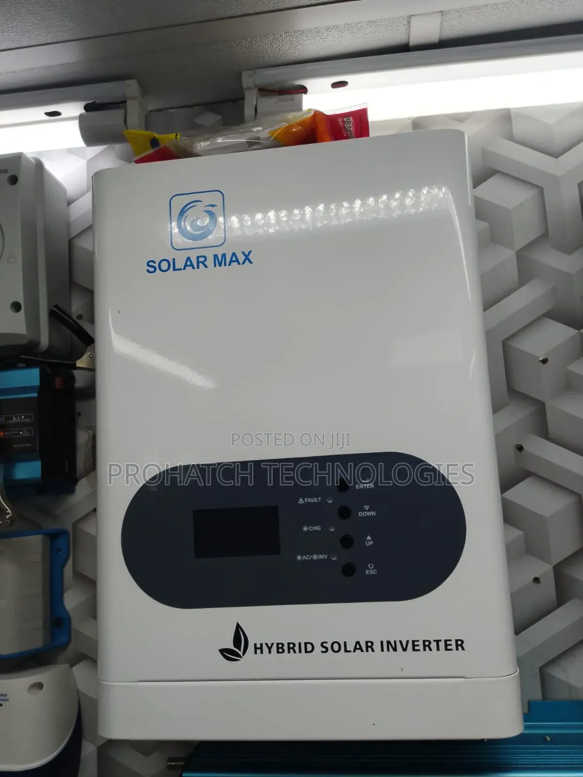 1.5 Kw / 24v Hybrid Solar Inverter