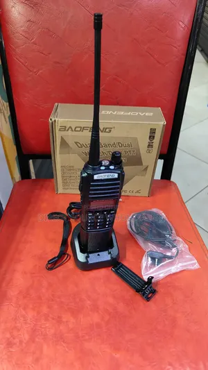 Baofeng Uv-82 Plus Handheld Two-Way Walkie Talkie Original Uv-82 Plus.