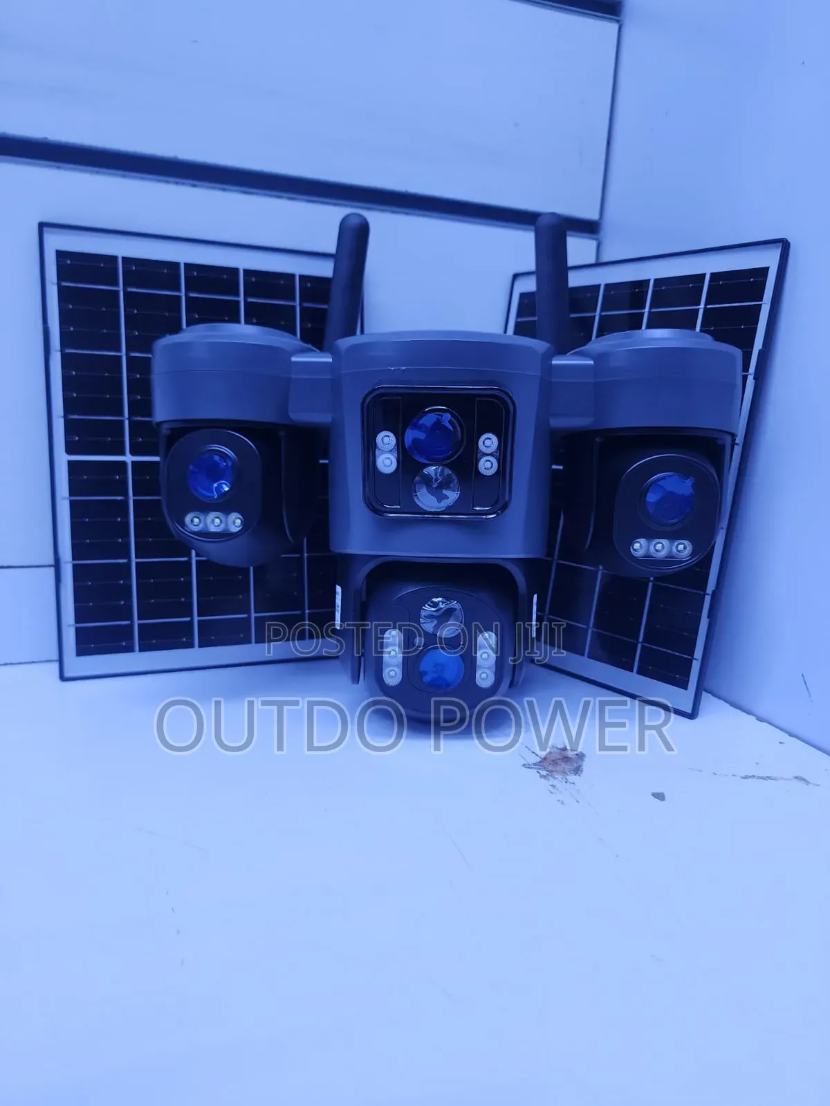 Tripple Lens 4g Solar Ubox Camera
