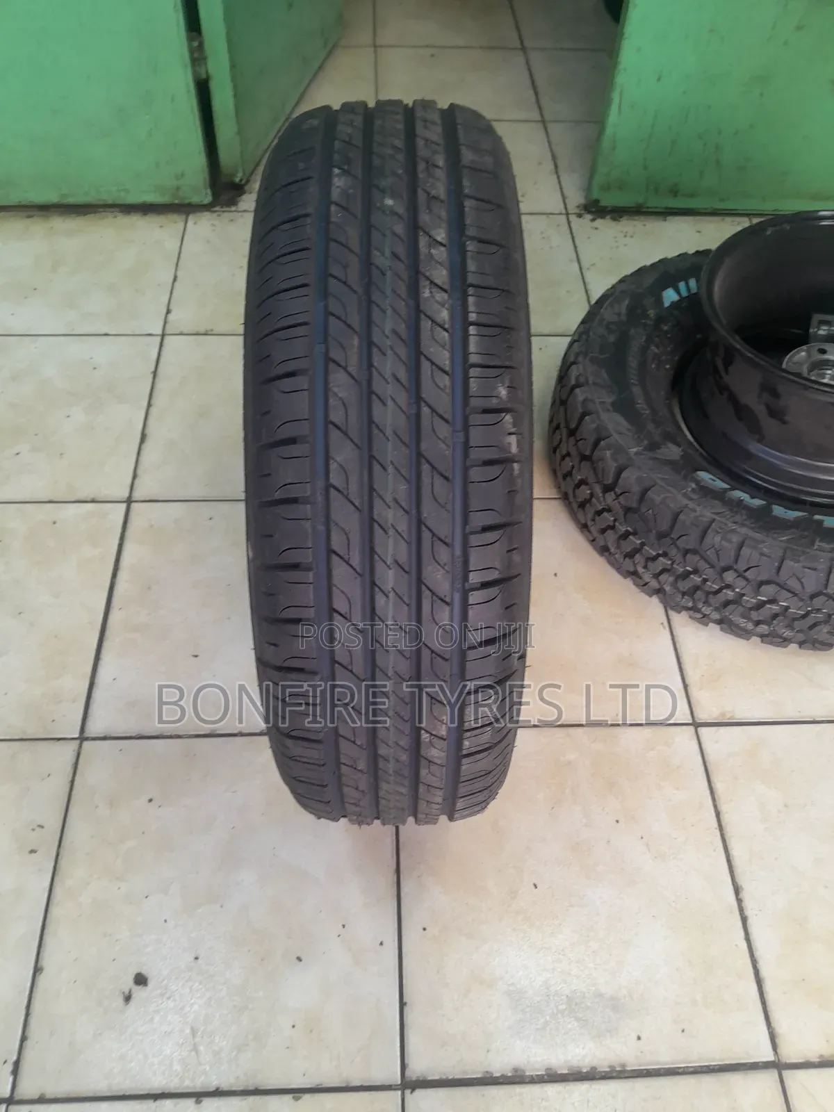 235/65 R17 Boto