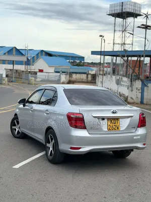 Toyota Axio 2018 Silver