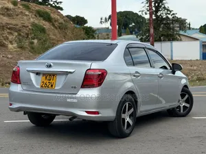 Toyota Axio 2018 Silver