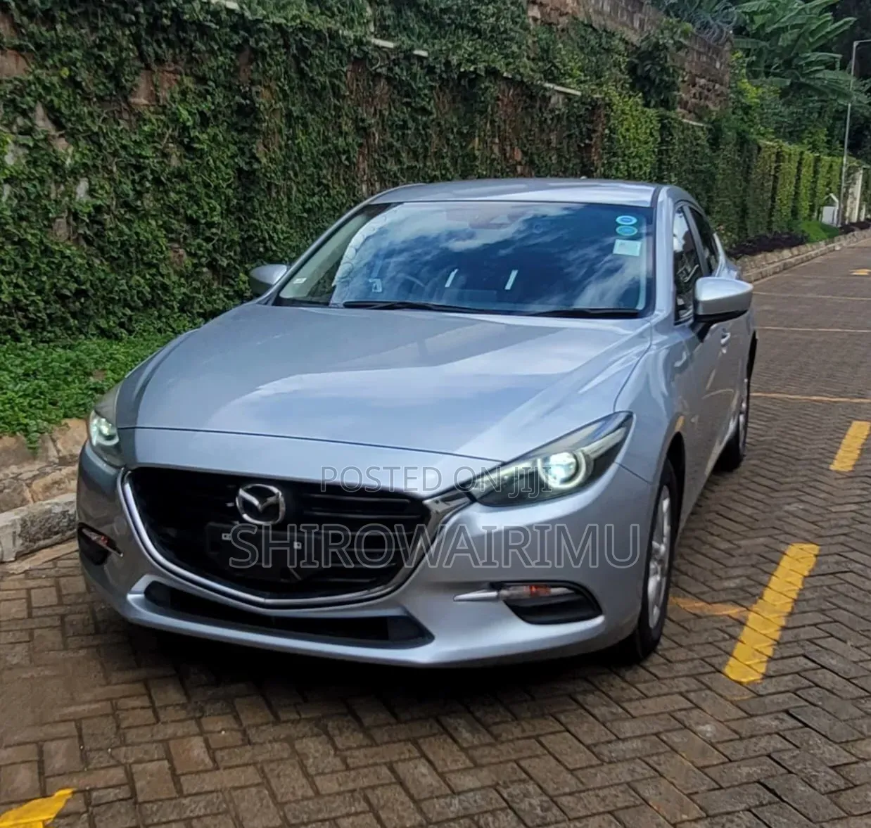 Mazda Axela 2018 Silver