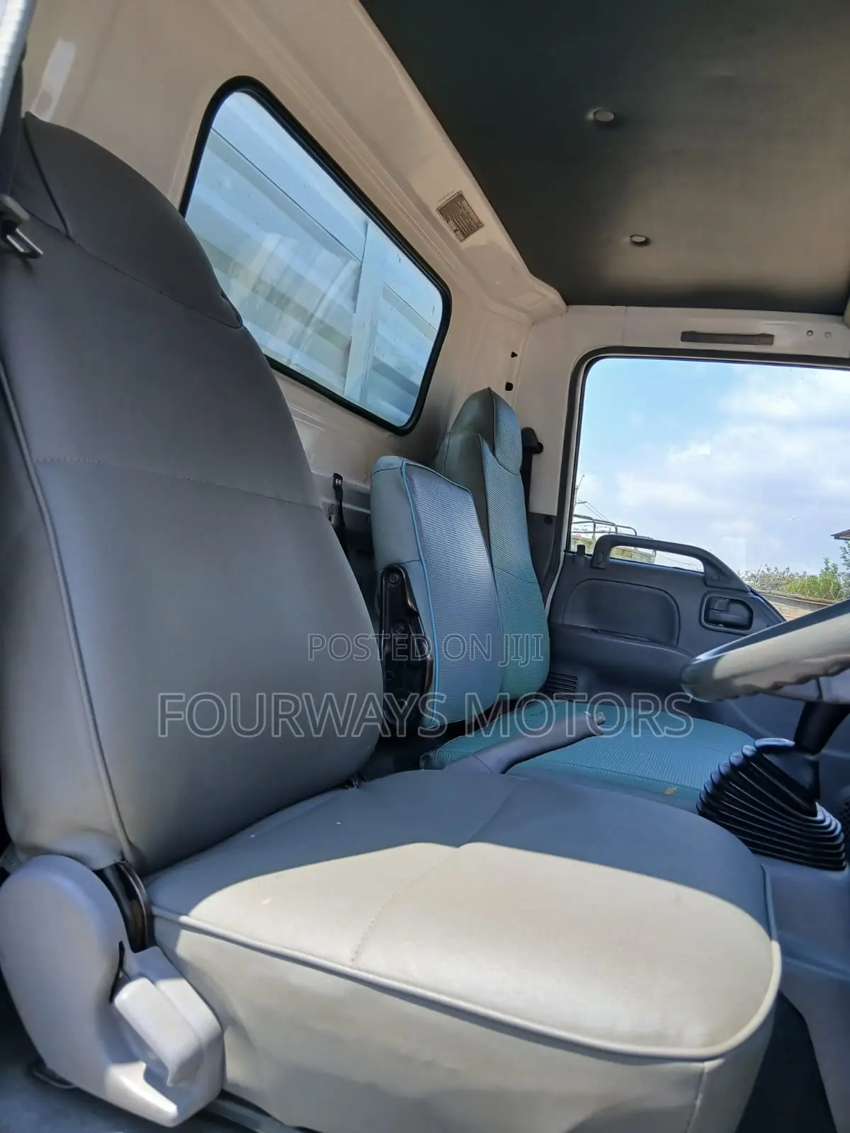 Isuzu NPR KCG