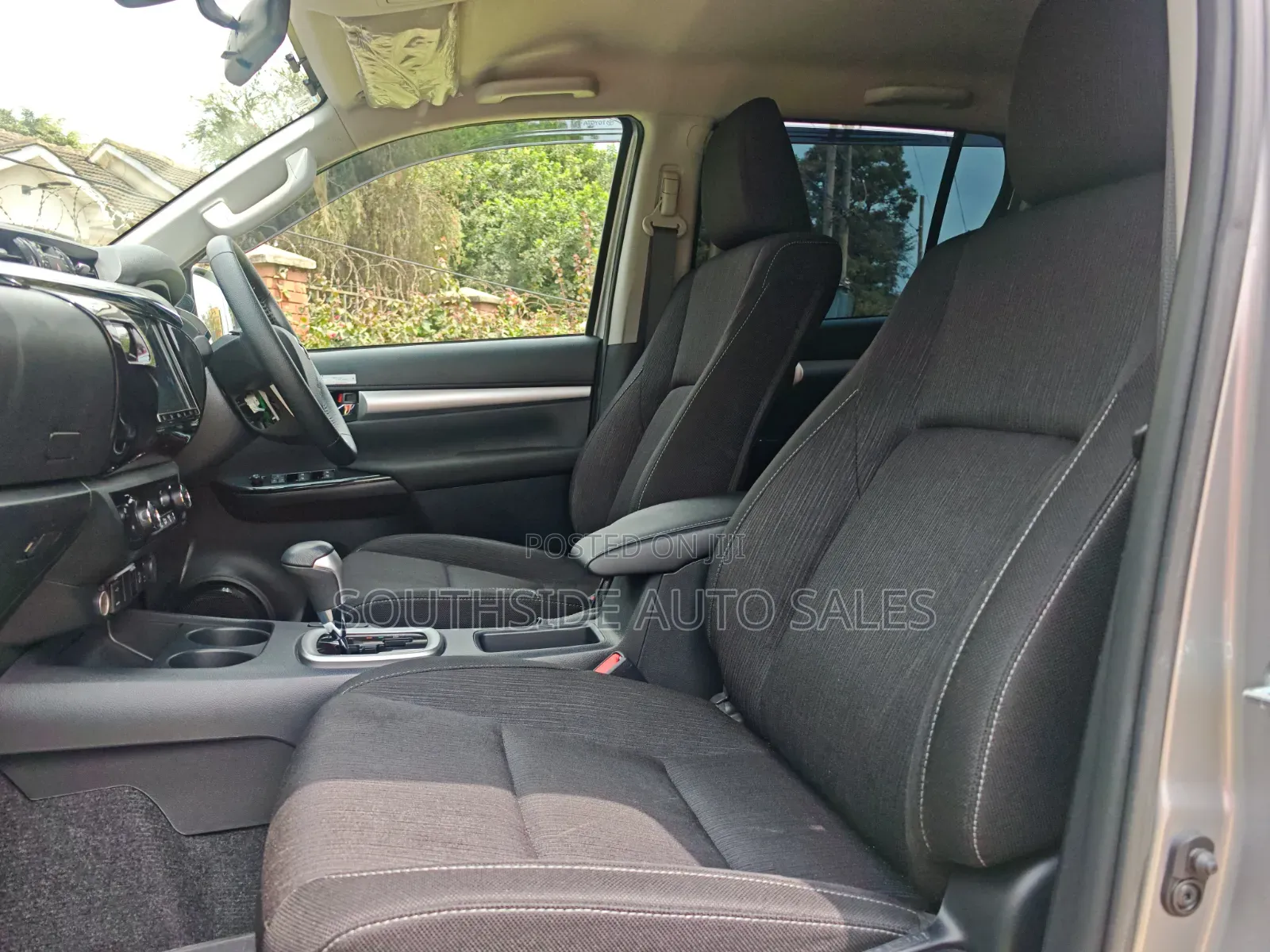 Toyota Hilux 2.4 Diesel 2020 Silver