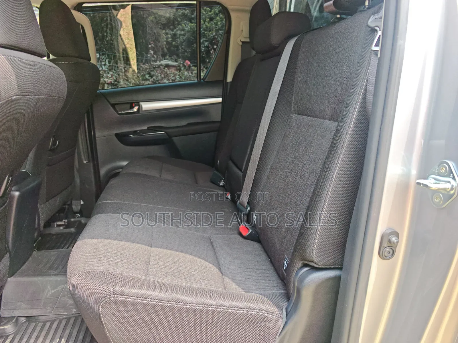 Toyota Hilux 2.4 Diesel 2020 Silver