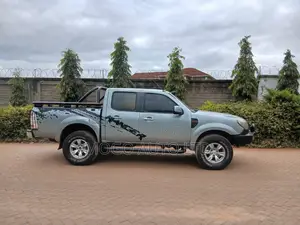 Ford Ranger 2010 Silver