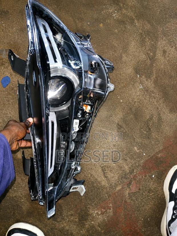 Mazda Cx-5 2018 Headlight - thumbnail 2