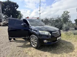 Toyota Vanguard 2013 Black