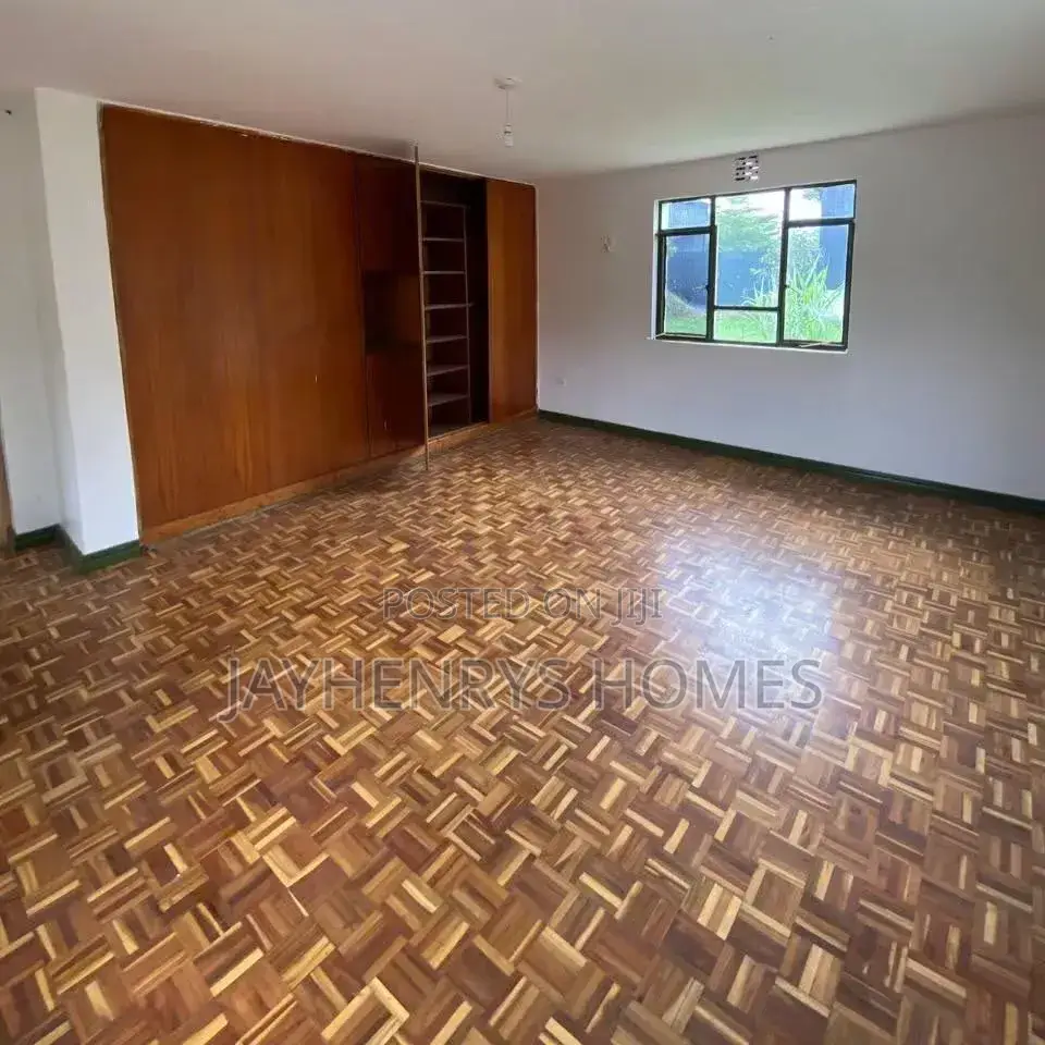 5bdrm House in Roysambu for rent