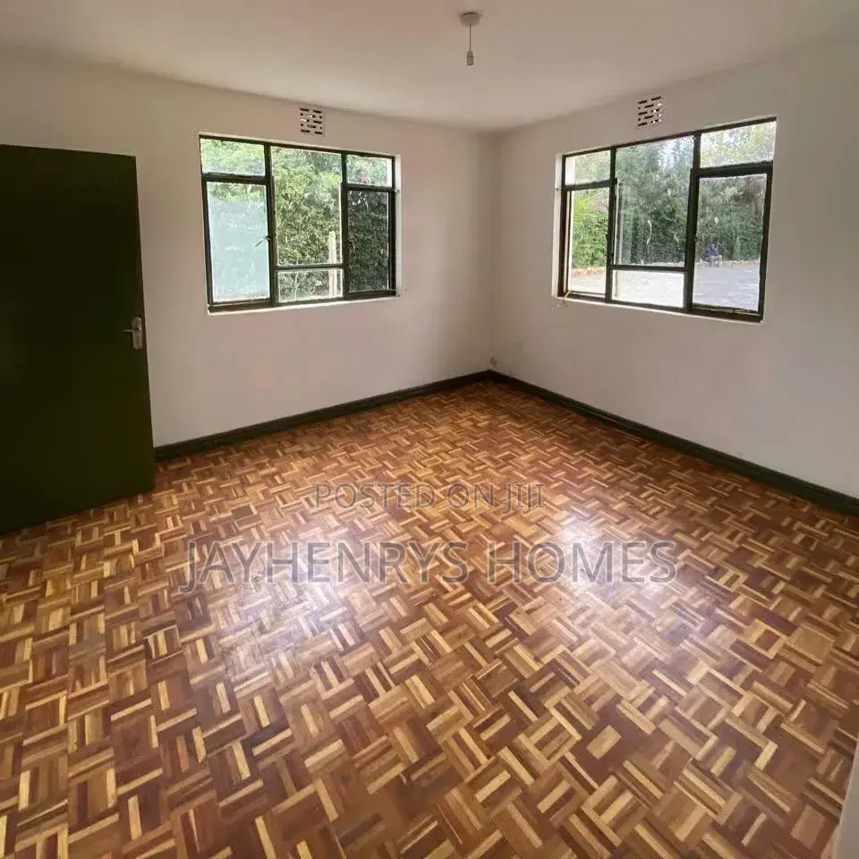 5bdrm House in Roysambu for rent