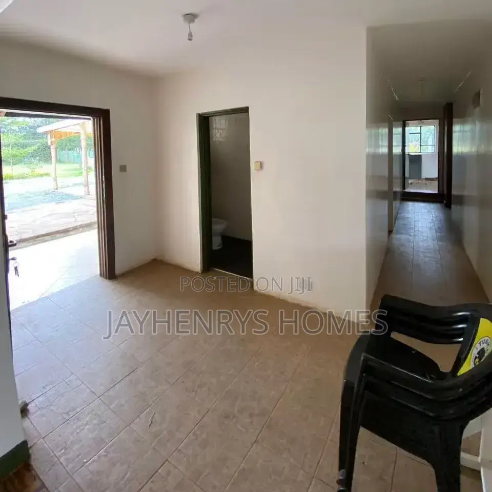 5bdrm House in Roysambu for rent
