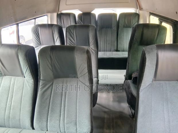 Toyota HiAce 2019 White - thumbnail 9