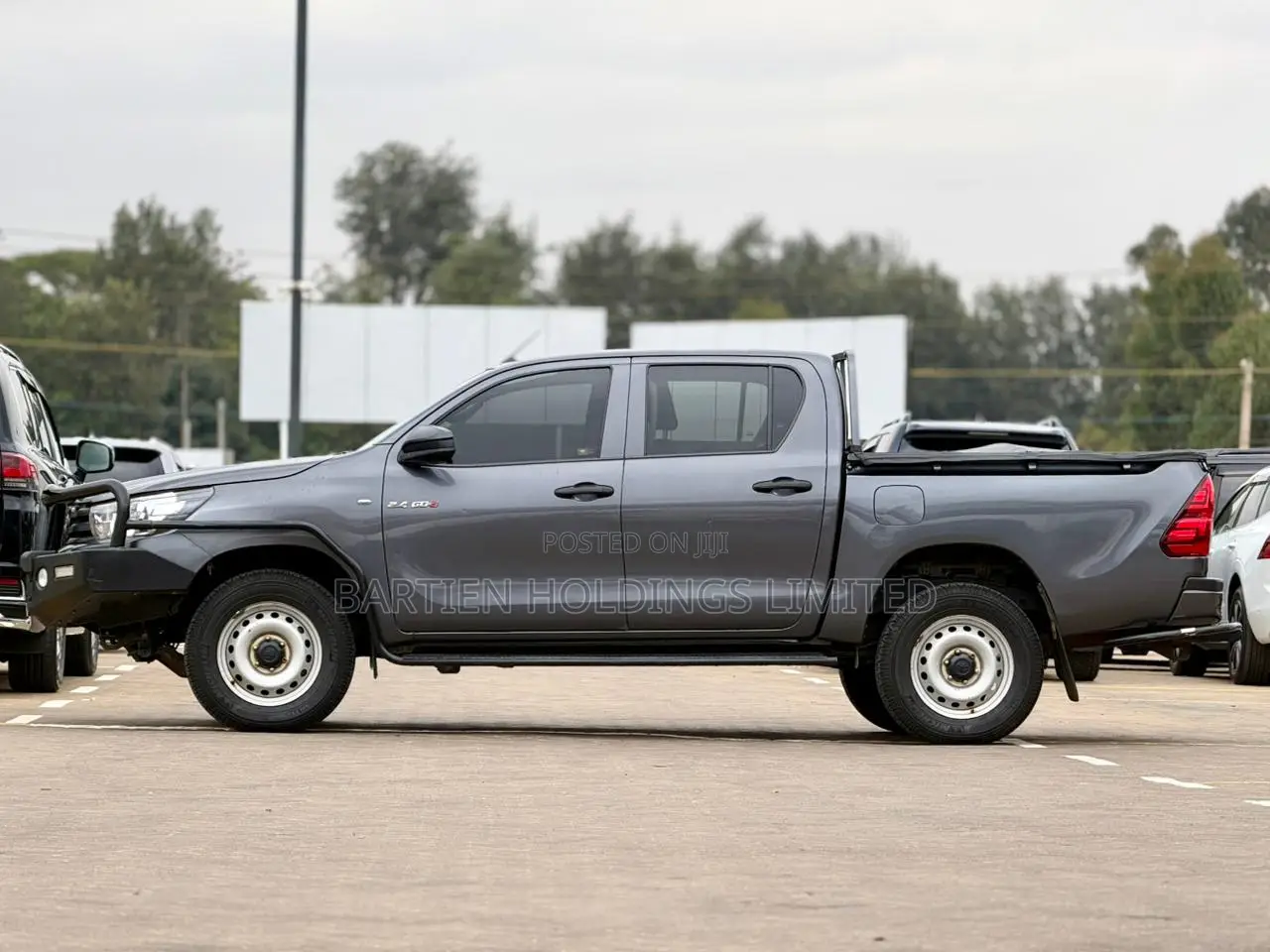 Toyota Hilux 2021 Gray