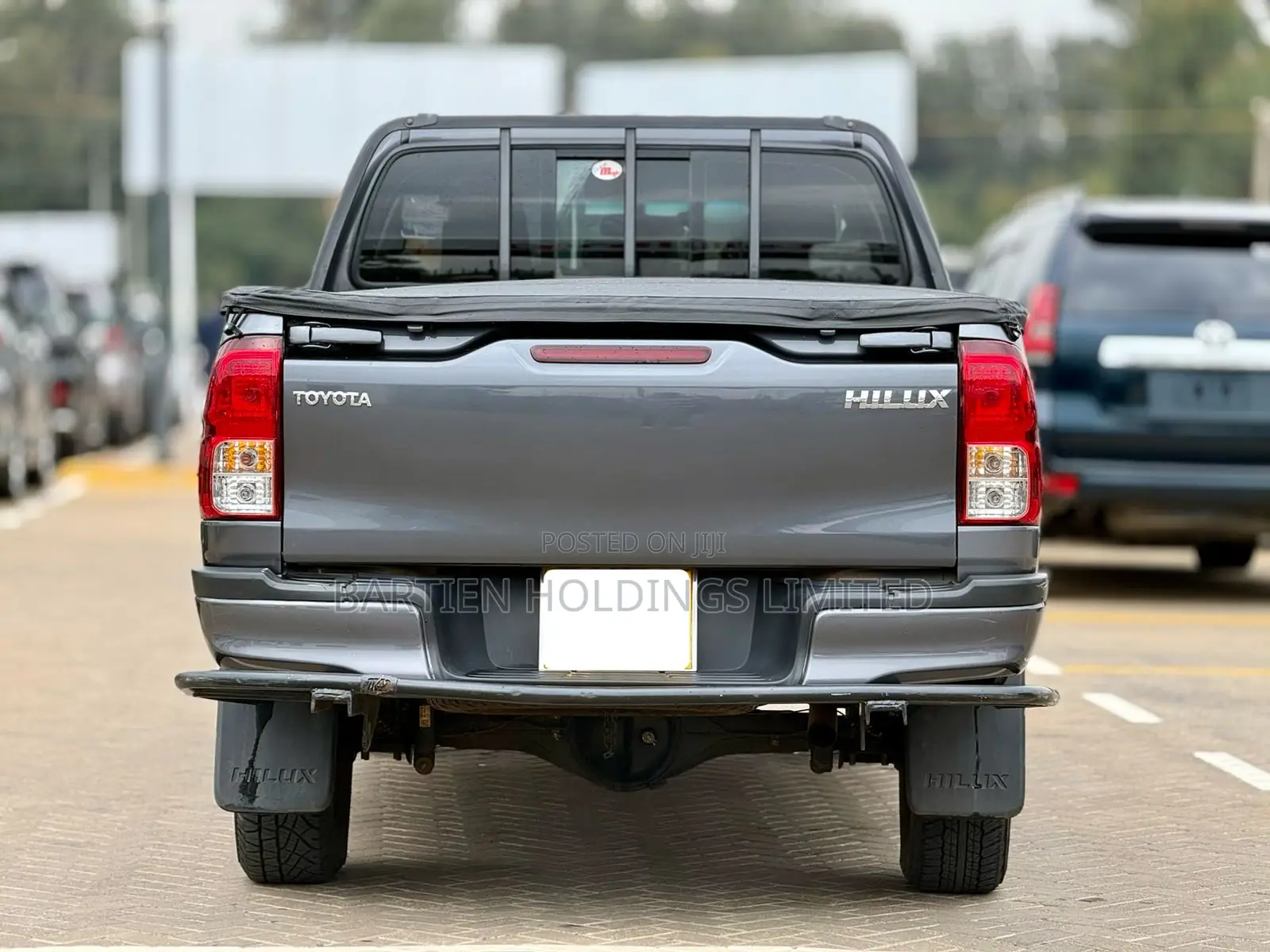 Toyota Hilux 2021 Gray