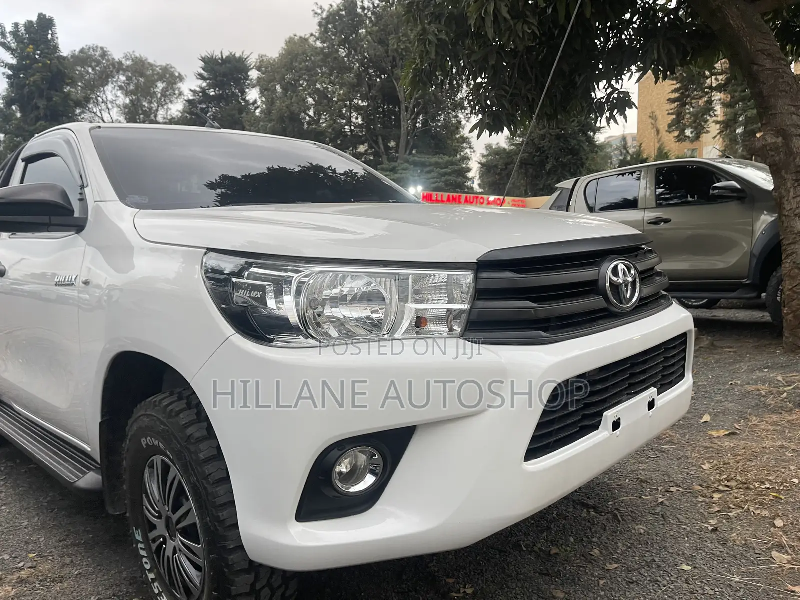 Toyota Hilux 2019 White