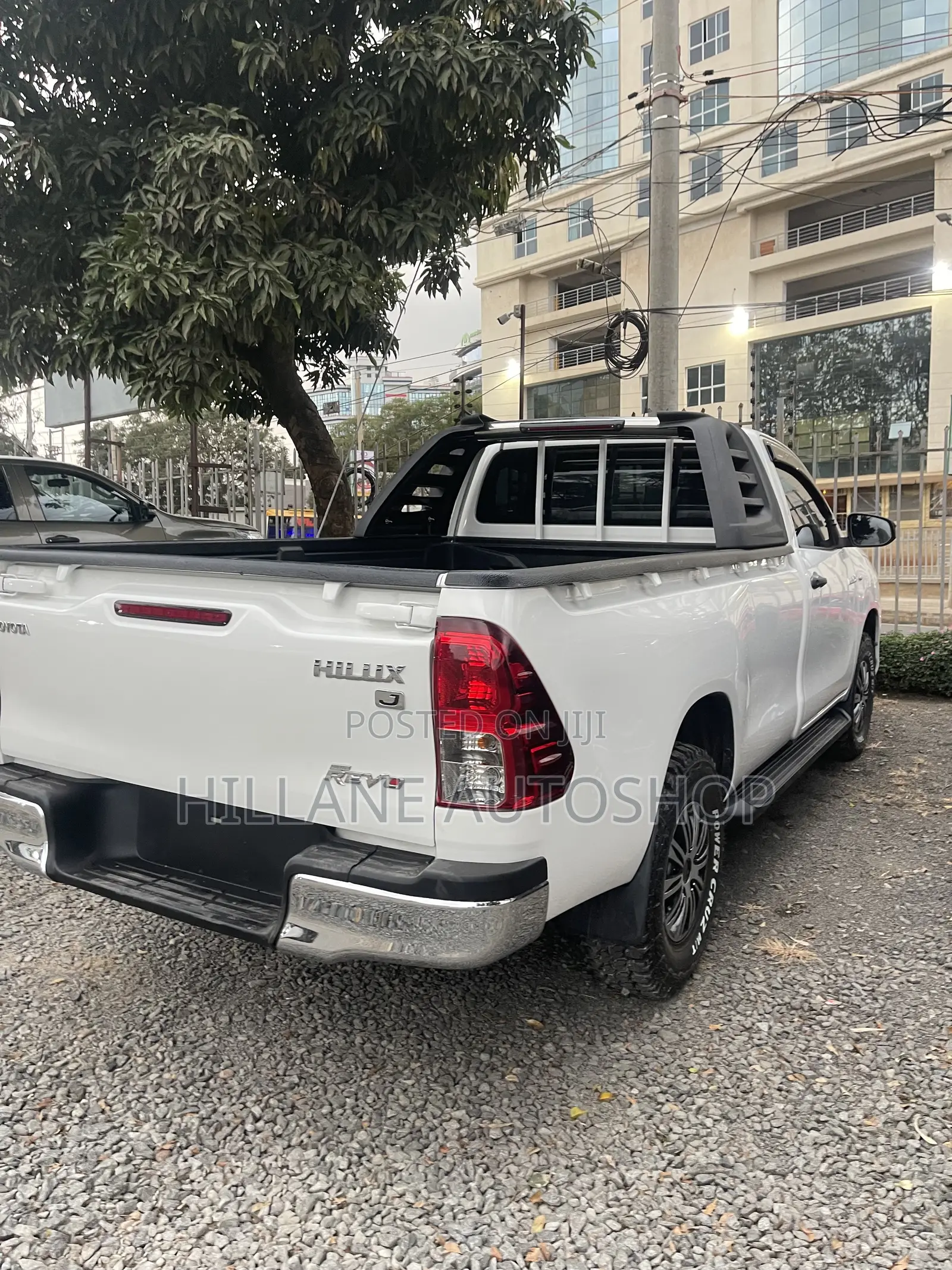 Toyota Hilux 2019 White