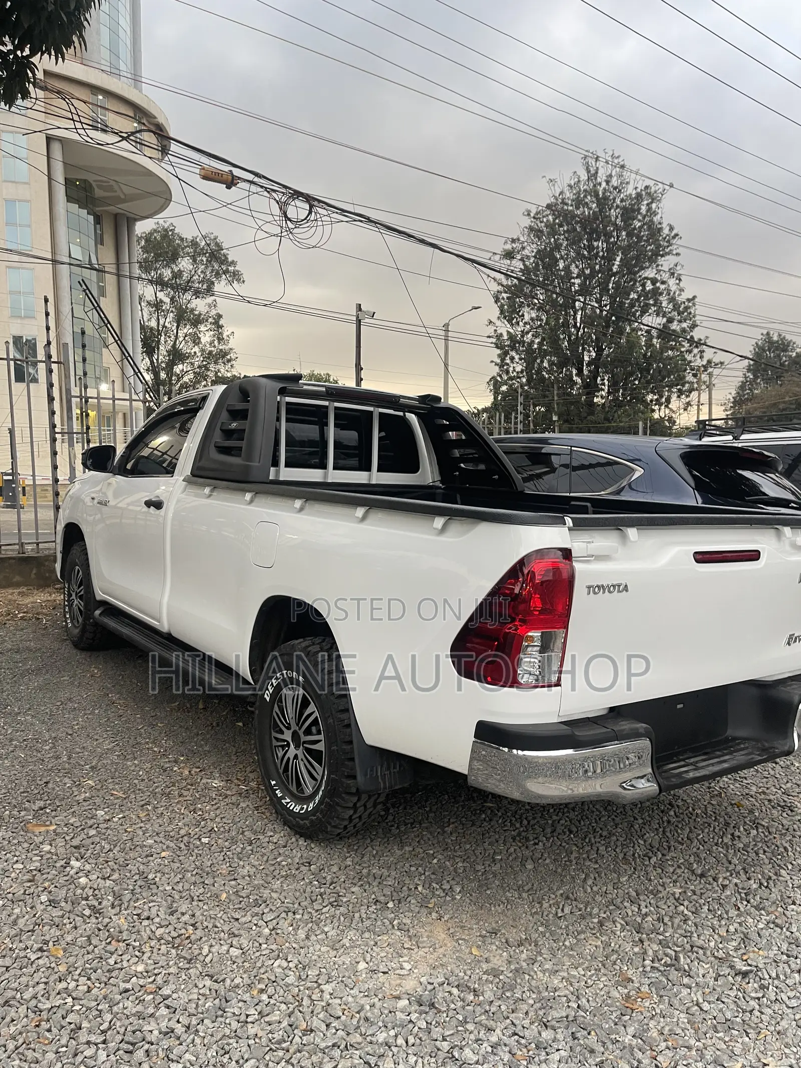 Toyota Hilux 2019 White