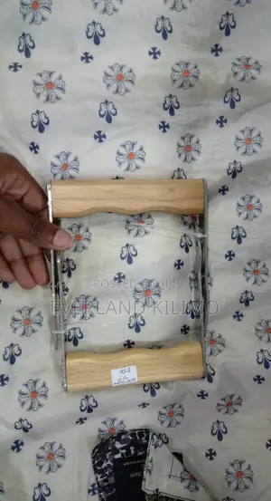 Frame Grip Holder Lifter