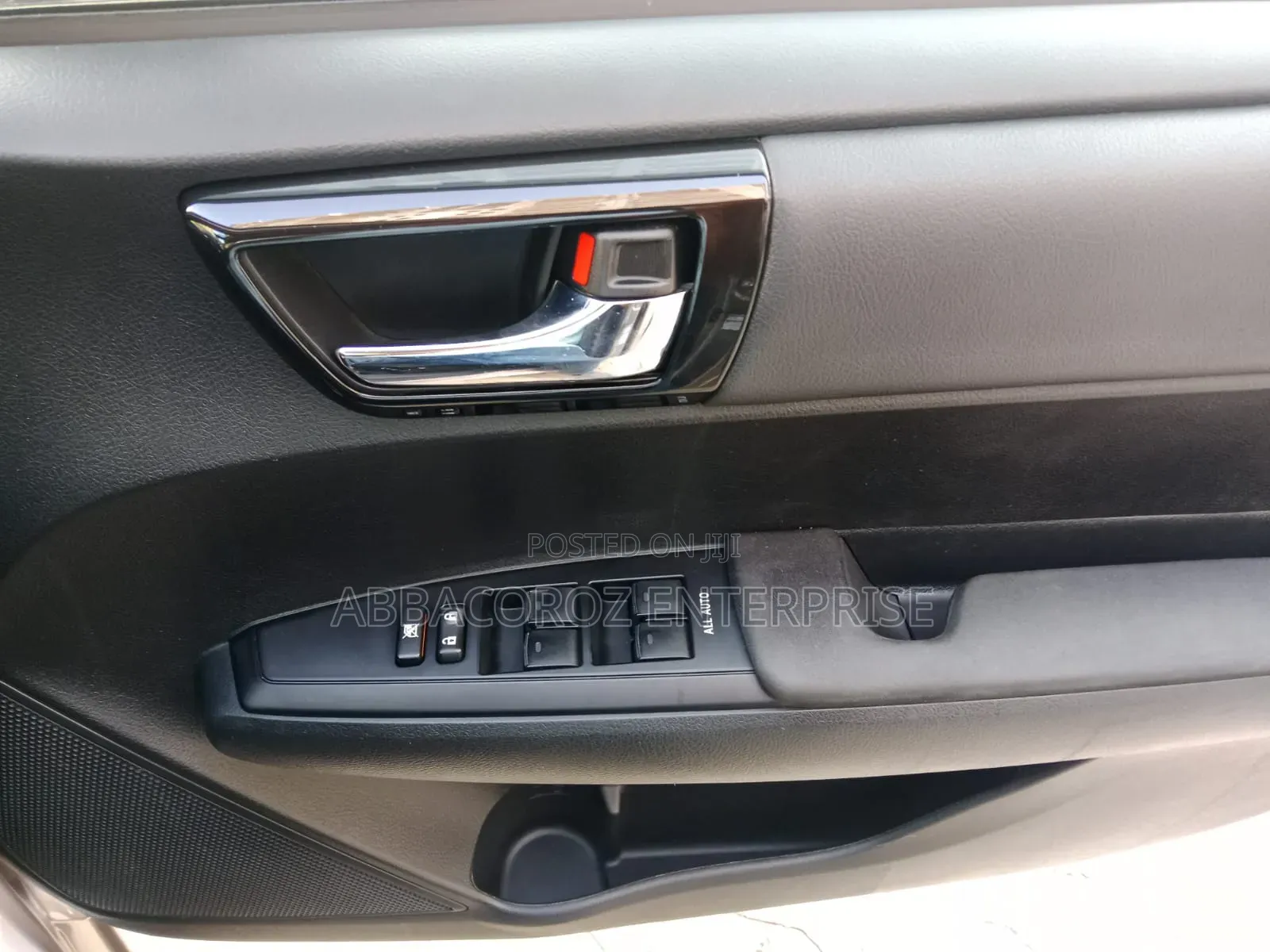 Toyota Vitz 2018 Black