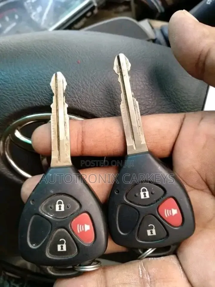 Toyota Hilux Key Entry Programming and Cutting