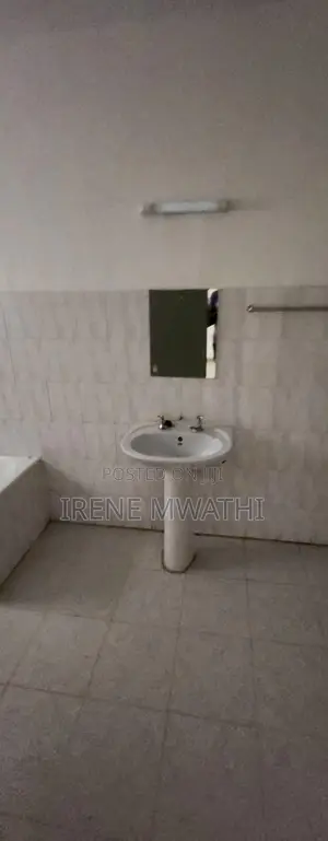 3bdrm Apartment in Mwambi Apartments, Parklands/Highridge for rent