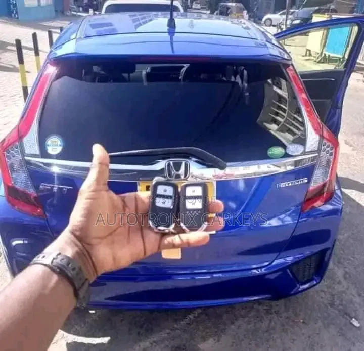 Honda Jazz Car Keys Programming and Cutting