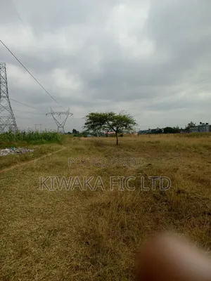 1 Acre for Sale Touching Tarmack in Shujaa Mihang'o