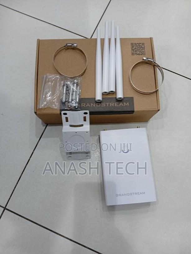 Grandstream Gwn7630lr Enterprise-Grade Long Range Access Point