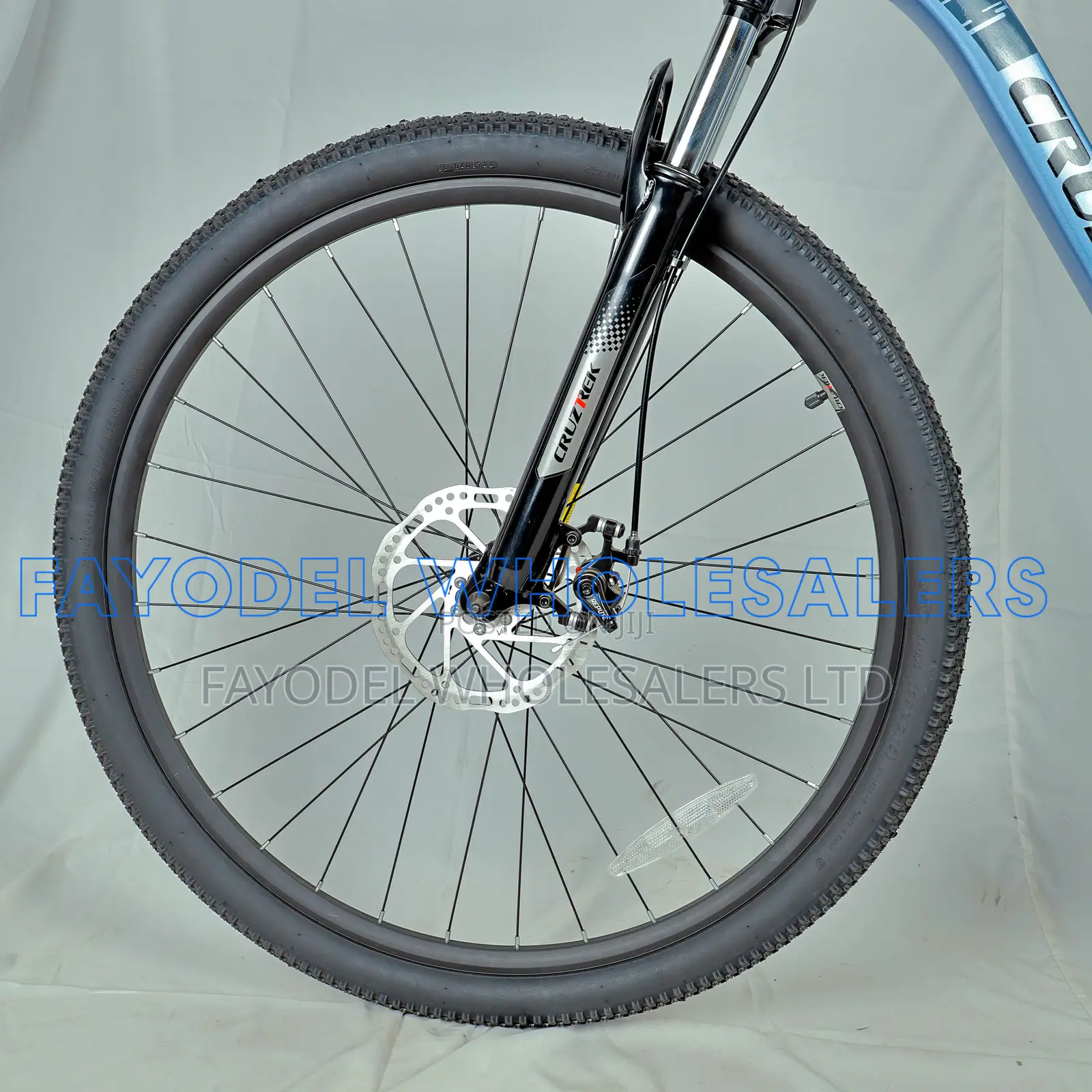Cruz Trek 29 Inch MTB With Disc Brakes