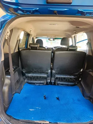 Toyota Sienta 2015 Blue