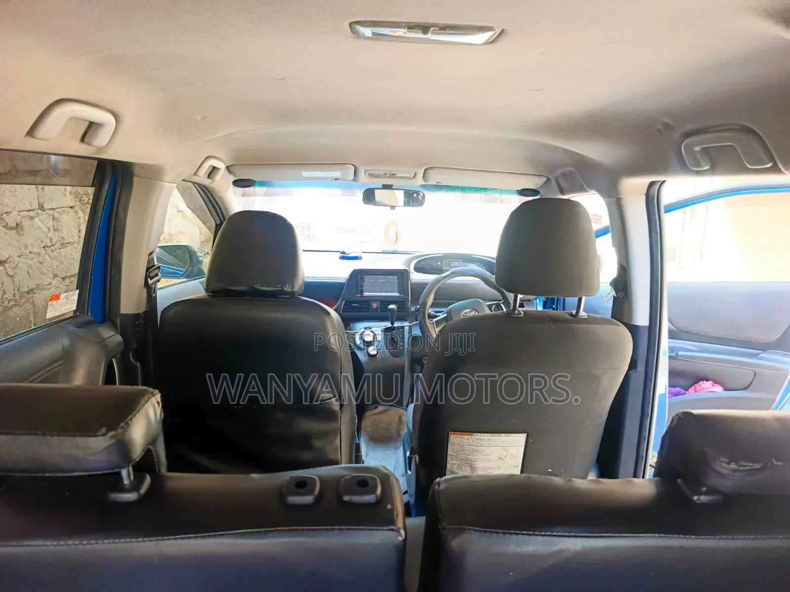 Toyota Sienta 2015 Blue