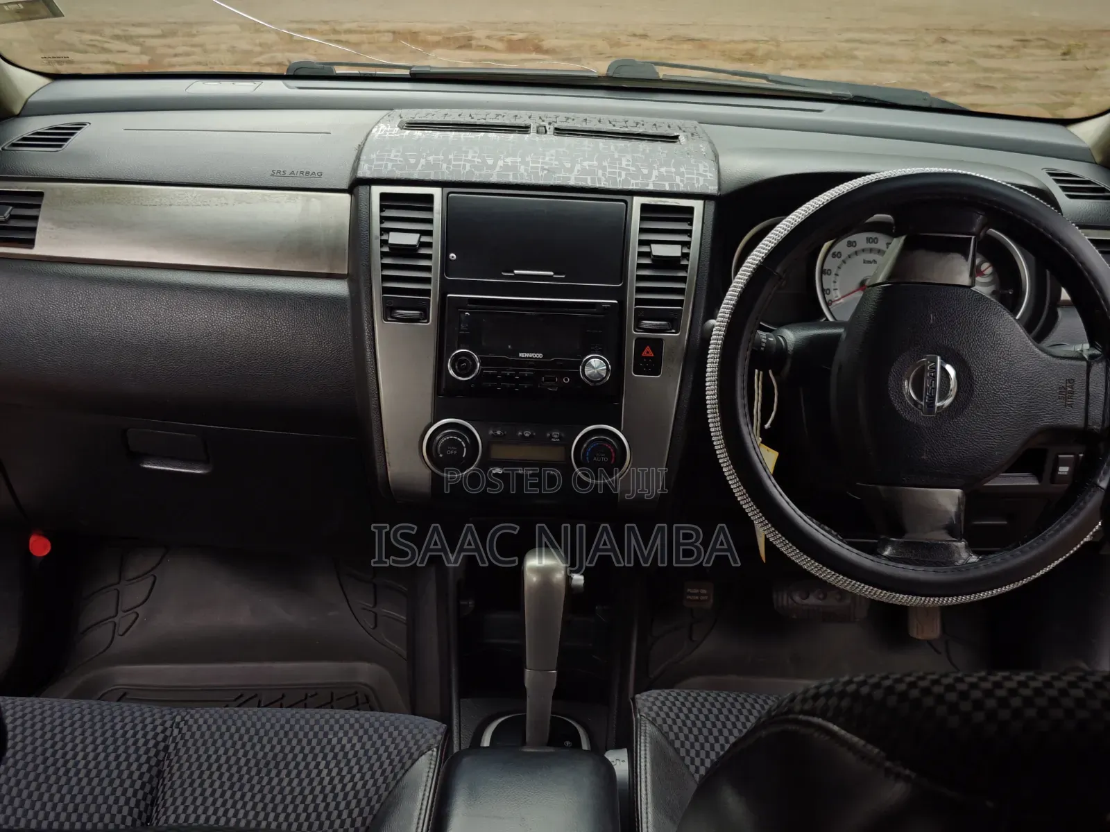 Nissan Tiida 2012 Silver