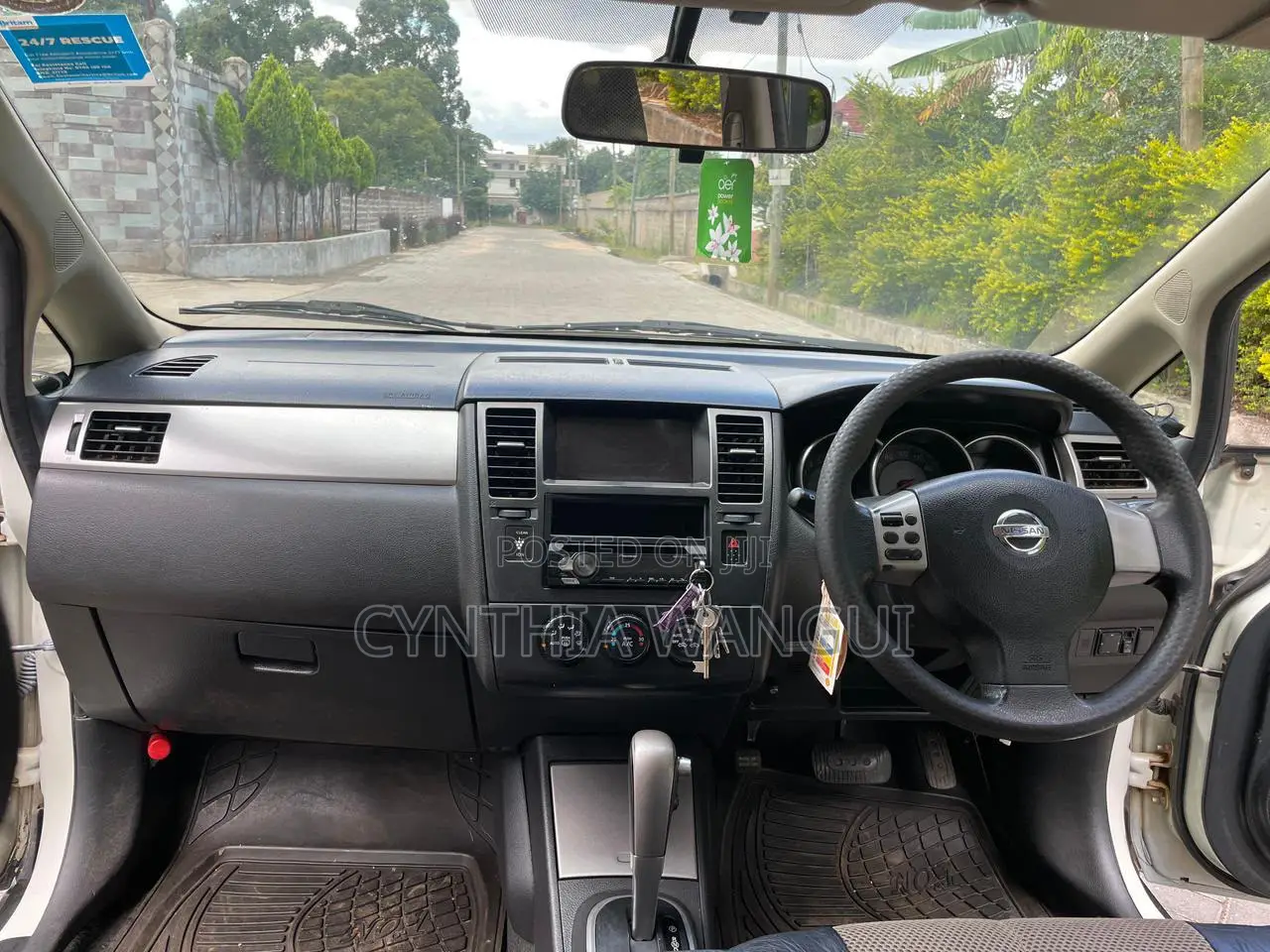 Nissan Tiida 2005 White