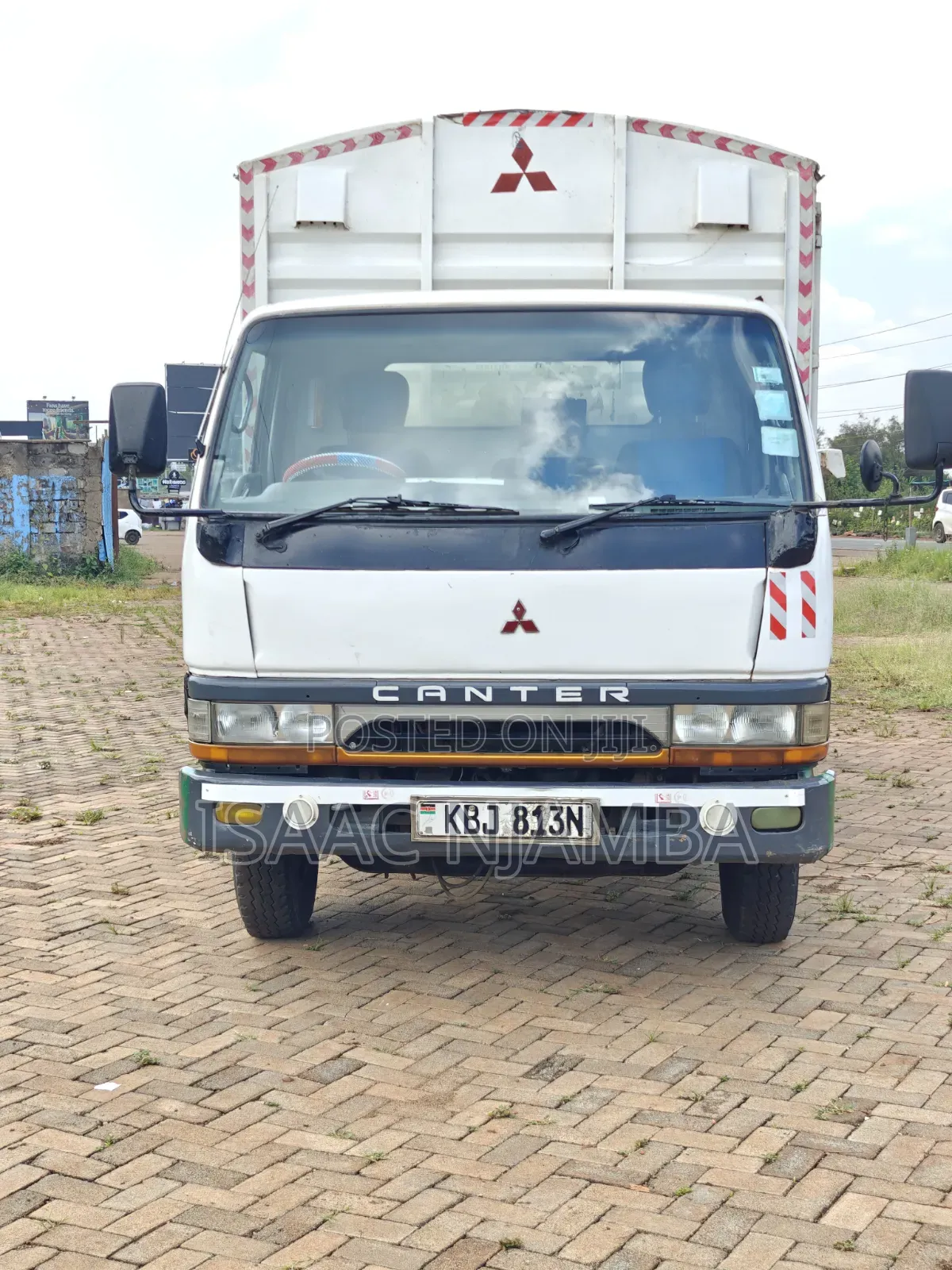 Mitsubishi Canter 2023 White