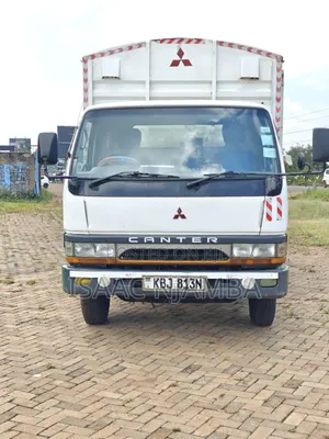 Mitsubishi Canter 2023 White