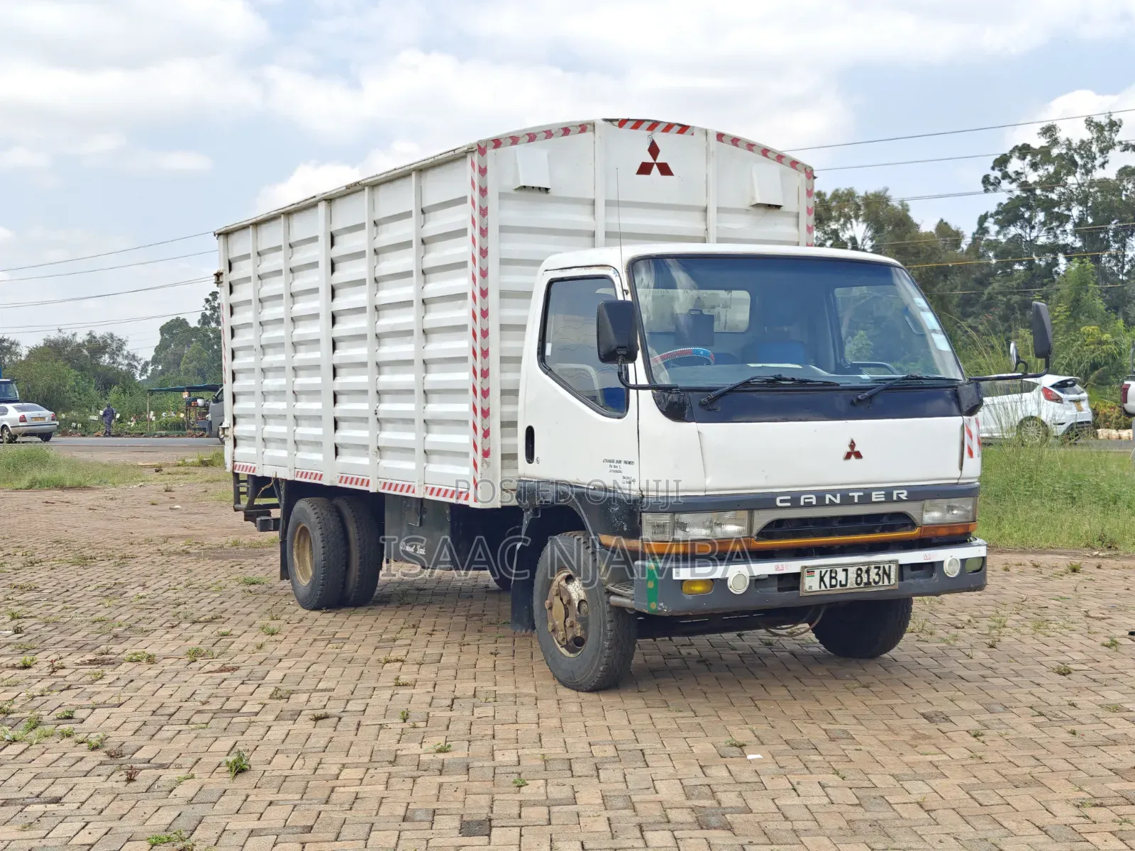 Mitsubishi Canter 2023 White