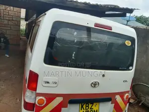 Toyota Voxy 2008 White