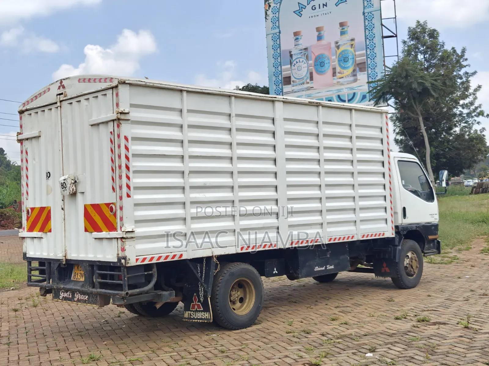 Mitsubishi Canter 2023 White