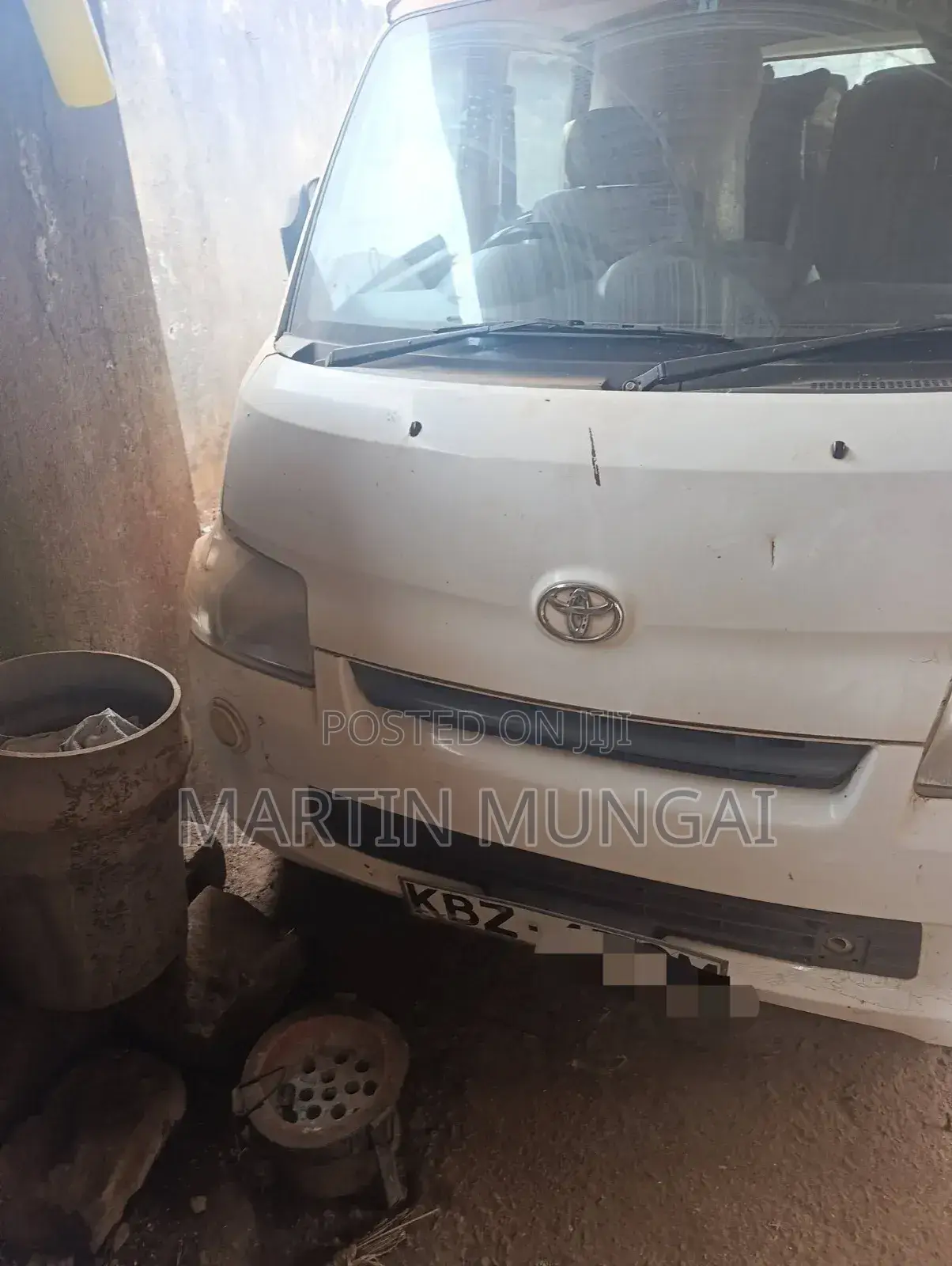 Toyota Voxy 2008 White
