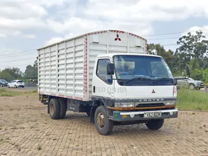 Mitsubishi Canter 2023 White