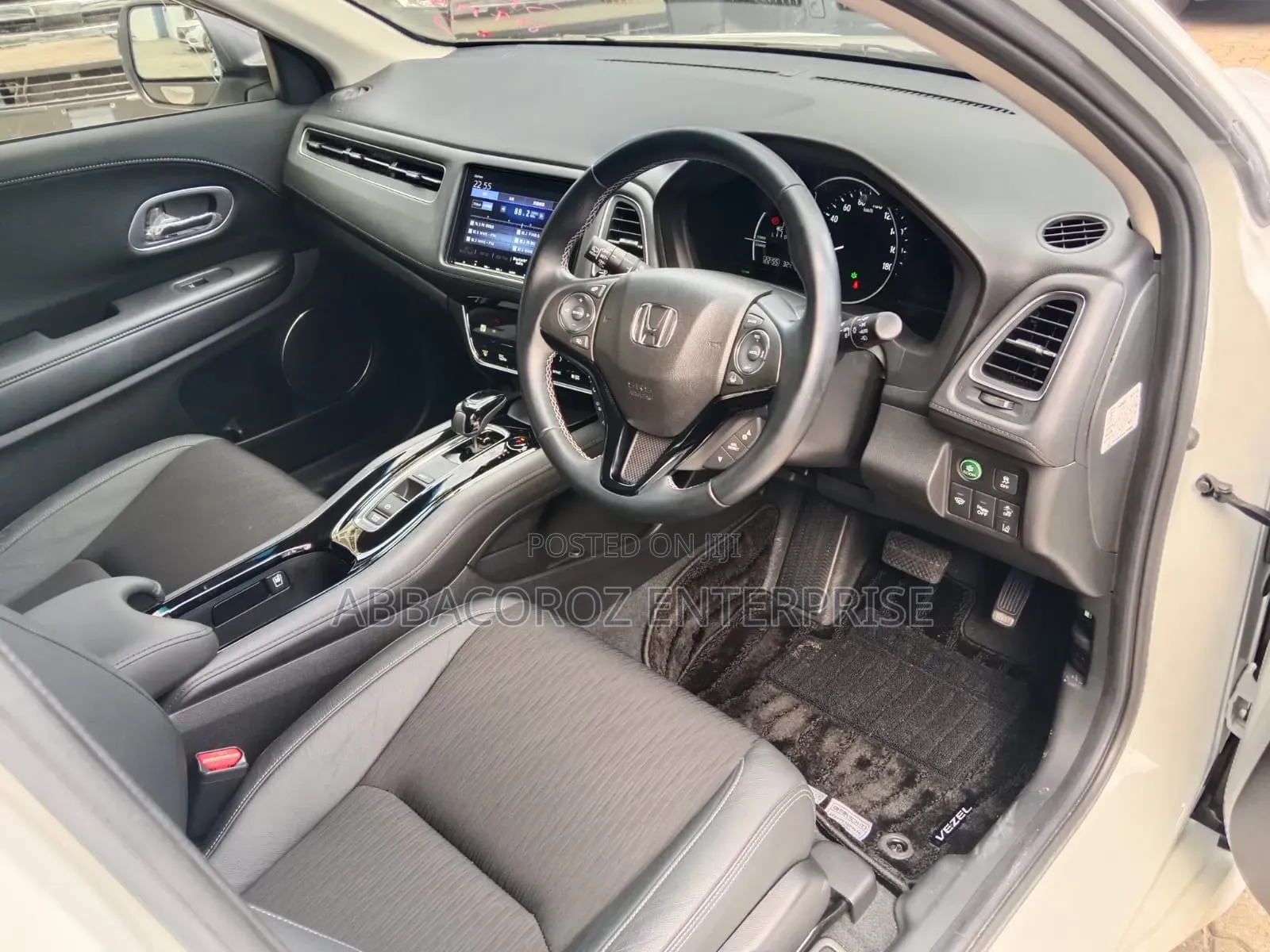 Honda Vezel 2018 White
