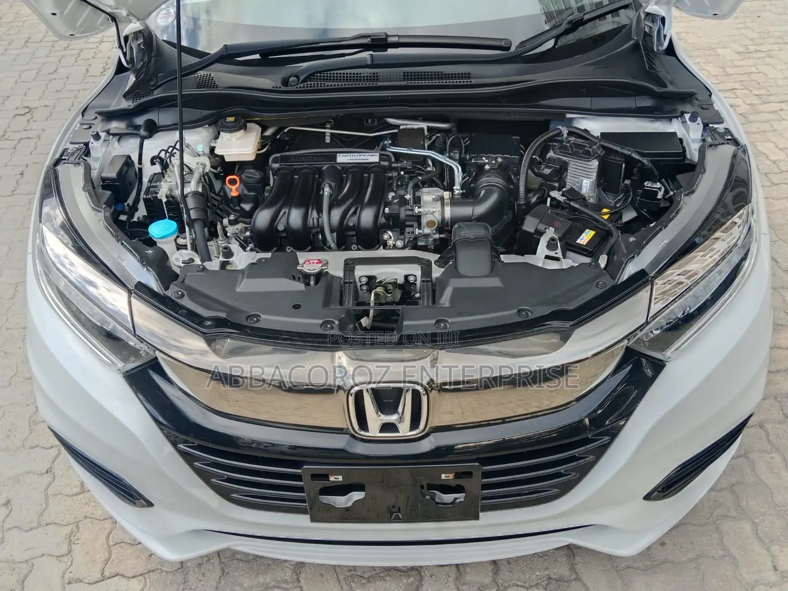 Honda Vezel 2018 White