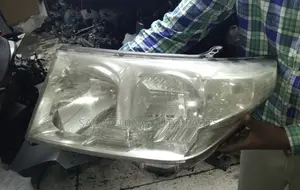 Headlight Land Cruiser 200 Series